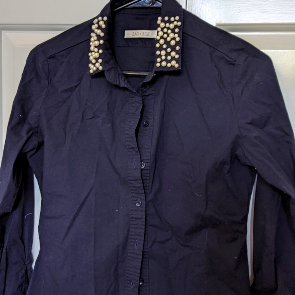 Pearl detail collar shirt